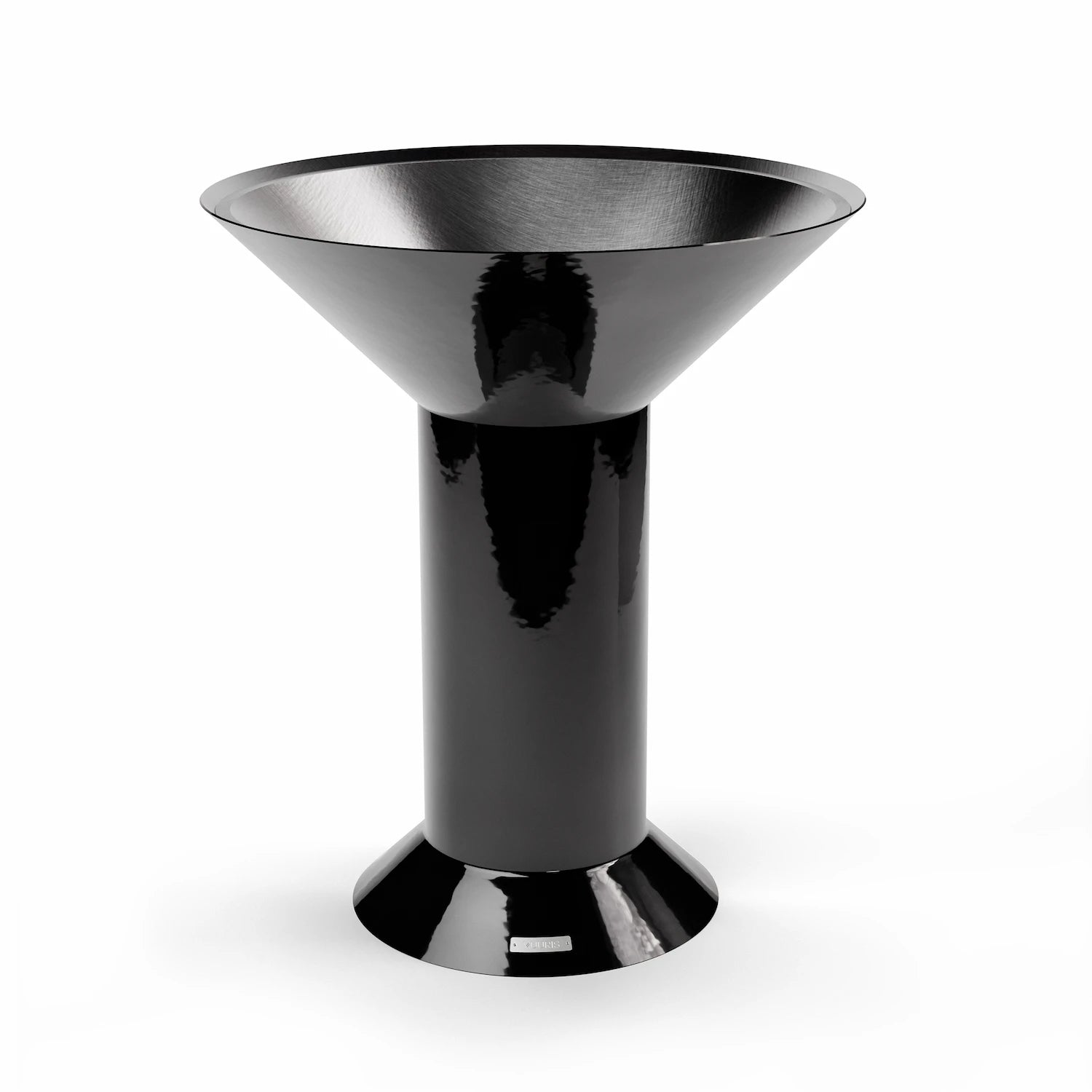Vuuris Onyx outdoor fire pit in deep black porcelain enamel on the large base (~36 inches, counter height), open-fire configuration without cooking plate